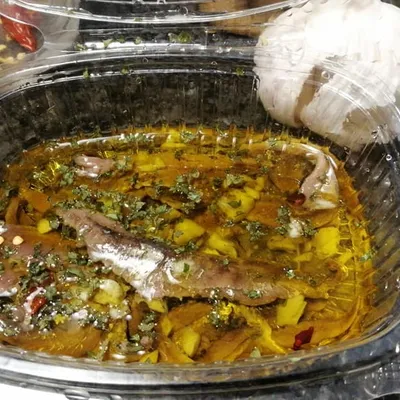 Acciughe marinate: il sapore del mare siciliano in tavola