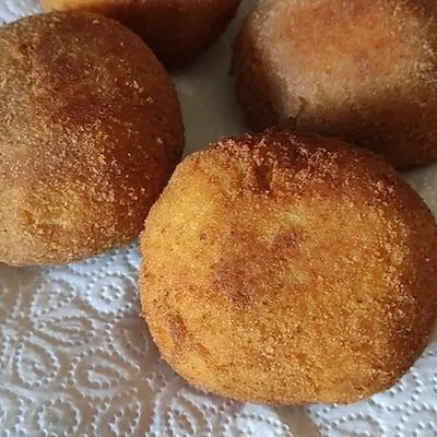 Cheesy Potato Arancini - A Journey Into Sicilian Comfort