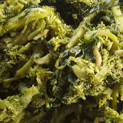 Broccoli soffritti: Un tradizionale contorno siciliano ricco di sapore