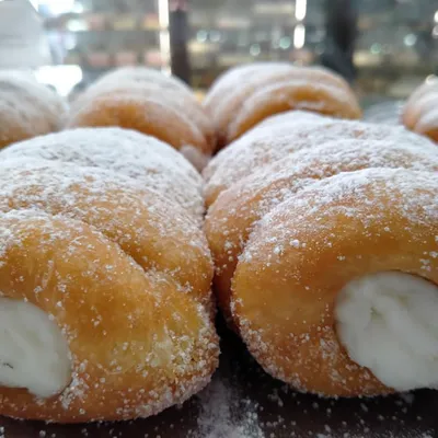 Sicilian Cartocci (Macallè) – Soft, Golden Pastries Filled with Ricotta and Chocolate