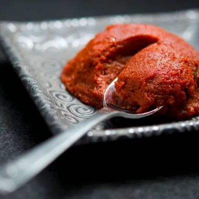 Estratto di pomodoro (Strattu): Un concentrato siciliano di tradizione