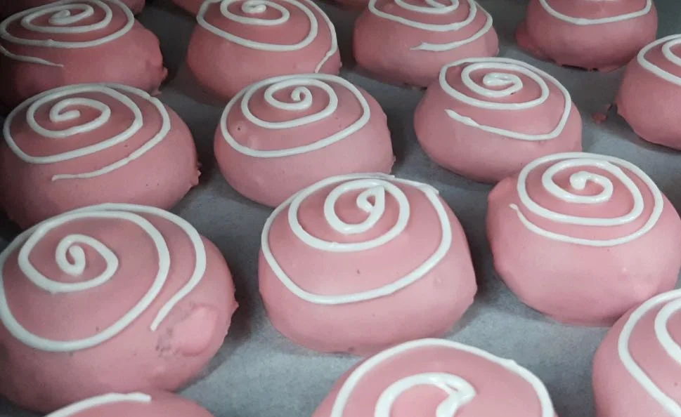 Facciuna di Santa Chiara glassati con mandorle e aromi agrumati