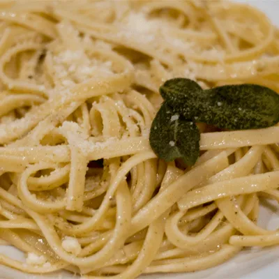 Fettuccine al burro, un classico di semplicità e gusto