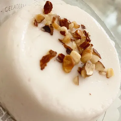 Gelo di mandorle, un dolce siciliano dalla crema vellutata