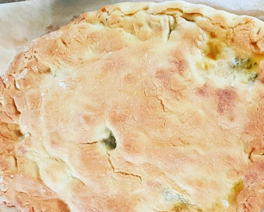 Impanata di broccoletti siciliana appena sfornata