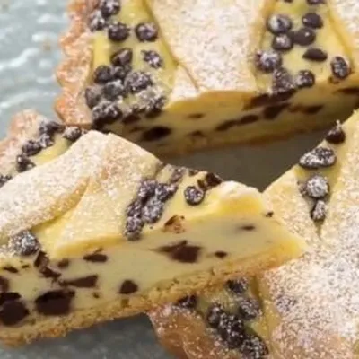 Sicilian Ricotta Tart with a Creamy Heart