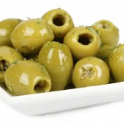Olive verdi con aglio e prezzemolo: Un antipasto siciliano irresistibile