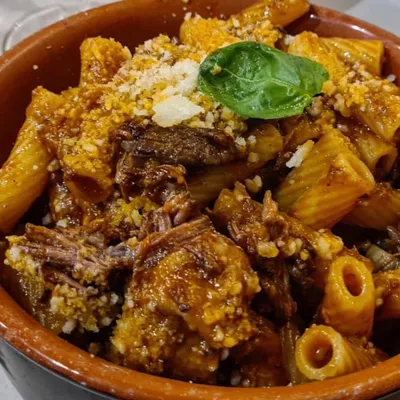 Pasta a taianu di Cefalù: la regina delle feste estive siciliane