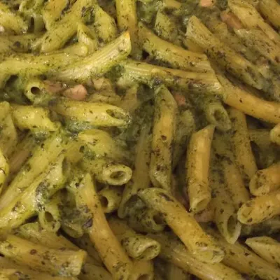 Pasta with Spinach, Ricotta & Pancetta Pesto: A Creamy Sicilian Comfort Dish