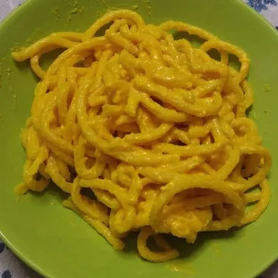 A Burst of Flavour: Pasta with Ricotta and Saffron Cream