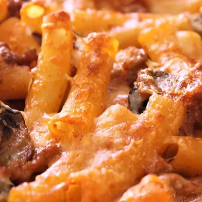 Pasta ‘ncasciata: il piatto siciliano amato da Montalbano