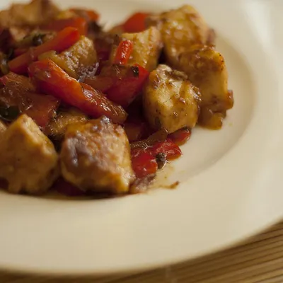 Pollo e peperoni alla siciliana