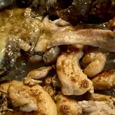Pollo in padella con carciofi: Un delizioso piatto primaverile