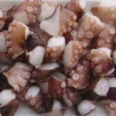 Polpo bollito: Un classico del cibo da strada palermitano