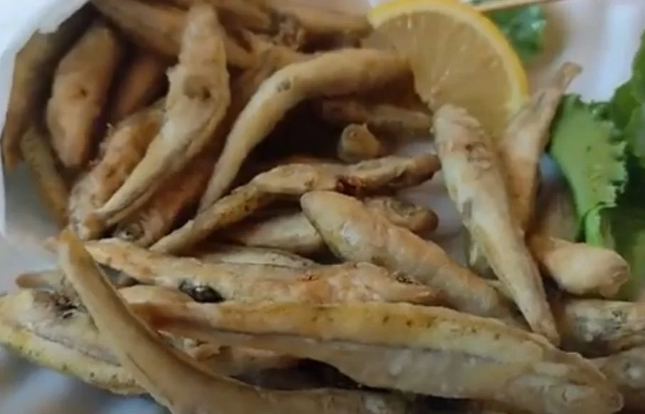 Sciabbacheḍḍu fritto messinese: Il gusto del mare siciliano