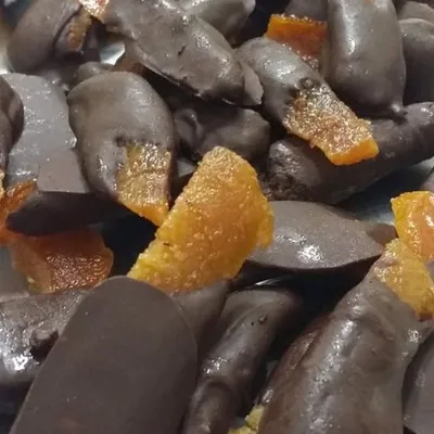 Scorze di arancia candite al cioccolato