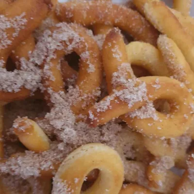Sfince di prescia di Montelepre: le frittelle natalizie del Palermitano